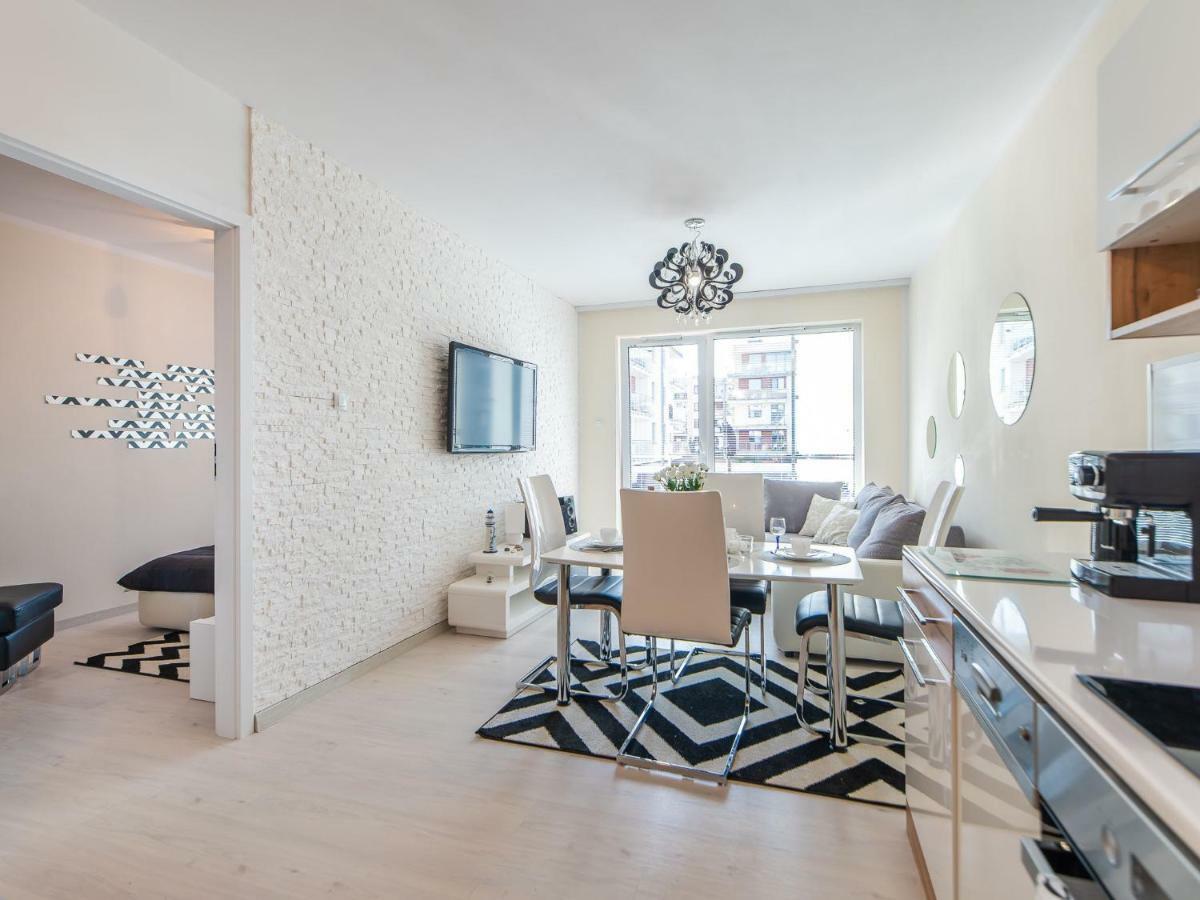 Color Apartments Apartament Black & White Kolobrzeg Luaran gambar